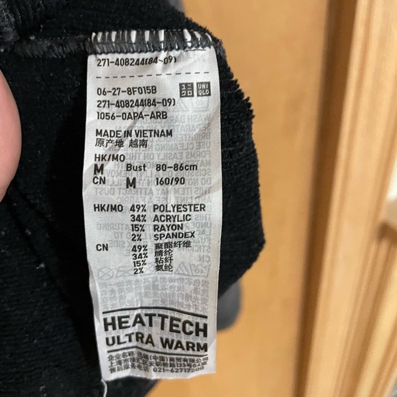 #182- UNIQLO-Heat tech ultra warm - Picture 3 of 3
